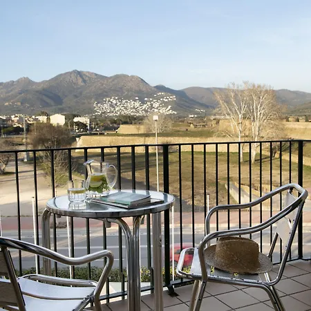 Platja Hotell 3*