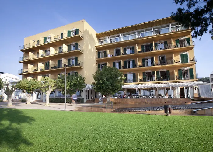 Platja Hotel 3*